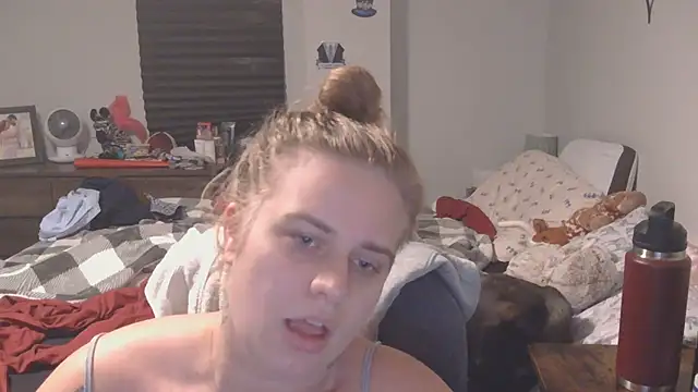 Sexyblonde12344 online show from 09-14-25, 03:11