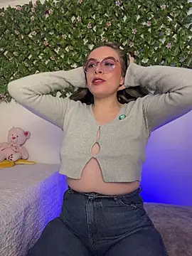 Snapshot of Katheerine chatting on 02-01-26, 01:59 Katheerine online show from 02-01-26, 01:59