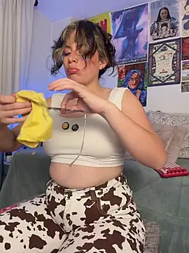 Snapshot of Katheerine chatting on 03-02-26, 01:41 Katheerine online show from 03-02-26, 01:41