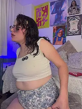 Katheerine online show from 03-18-26, 01:53