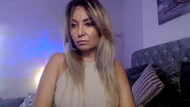 AngeleyesUK online show from 09-09-25, 11:04