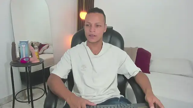 Ricky Owens1 online show from 09-15-25, 01:11