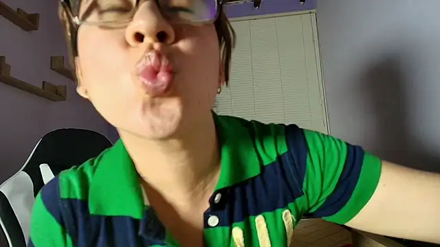 luna desiree online show from 10-14-25, 08:04