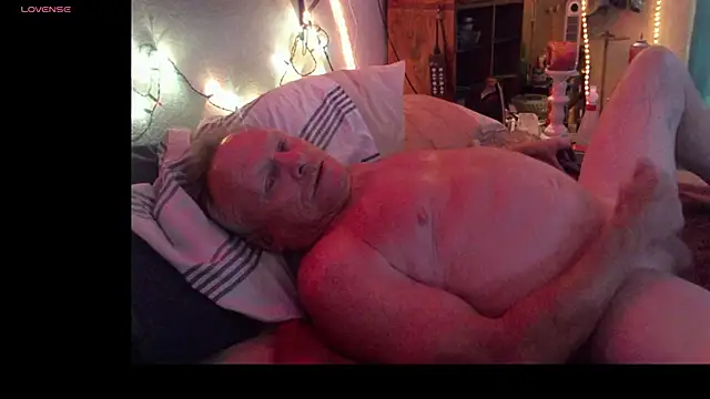 Pussyeat2please online show from 02-13-26, 12:45