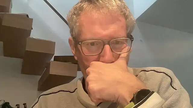 Snapshot of choupipat1 chatting on 02-08-26, 08:40 choupipat1 online show from 02-08-26, 08:40