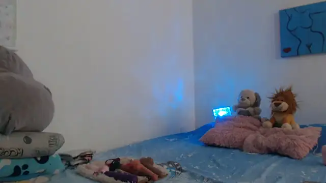 Victoria new online show from 09-29-25, 10:14