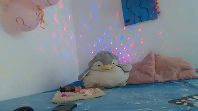 Victoria new online show from 11-11-25, 07:03