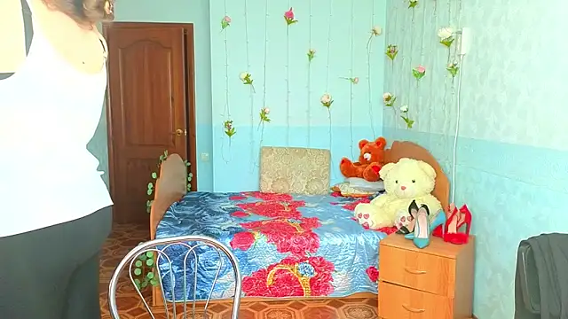 Audrey Aura online show from 10-02-25, 05:03