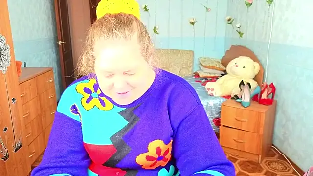 Audrey Aura online show from 10-12-25, 05:28