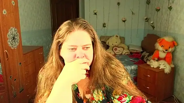 Audrey Aura online show from 11-11-25, 05:07