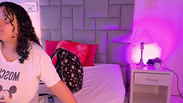 KITY HILL online show from 09-30-25, 05:23