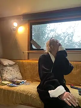 ladyboatlady online show from 10-08-25, 06:33