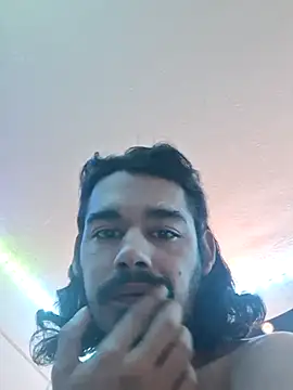 Snapshot of MeTazty294 chatting on 10-06-25, 08:39 MeTazty294 online show from 10-06-25, 08:39