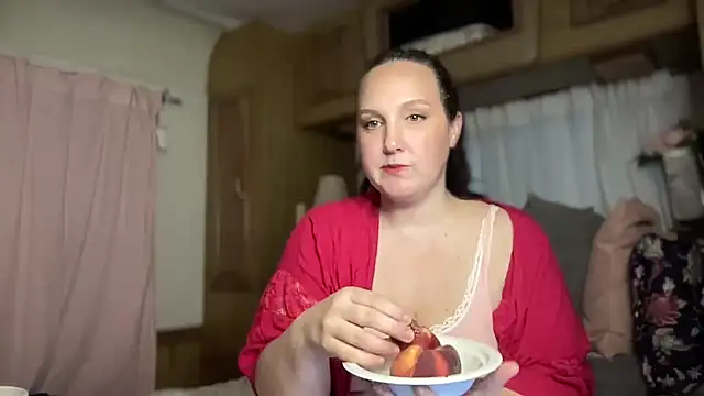 Just Trudy online show from 09-14-25, 04:39