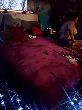 Snapshot of delish_dahlia chatting on 02-17-26, 03:08 delish dahlia online show from 02-17-26, 03:08