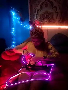 Snapshot of delish_dahlia chatting on 02-28-26, 01:12 delish dahlia online show from 02-28-26, 01:12