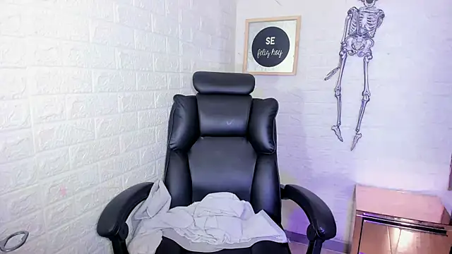 Snapshot of Arthemisa_tay69 chatting on 10-18-25, 04:04 Arthemisa tay69 online show from 10-18-25, 04:04