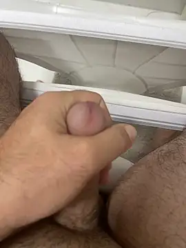 Heros2000 online show from 10-30-25, 04:25