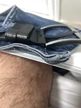 Heros2000 online show from 11-06-25, 10:27