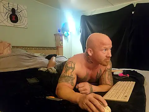 Snapshot of AntMeich6969 chatting on 10-13-25, 12:43 AntMeich6969 online show from 10-13-25, 12:43