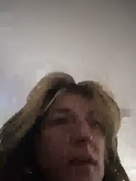 Snapshot of MrsSizzle chatting on 10-12-25, 05:56 MrsSizzle online show from 10-12-25, 05:56