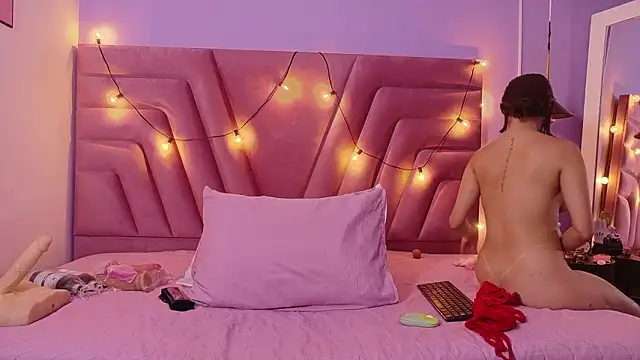 cutepetitee online show from 03-14-26, 07:41