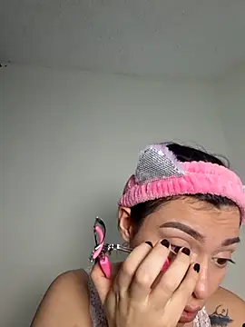 AmaiaSalvatore online show from 09-20-25, 09:16