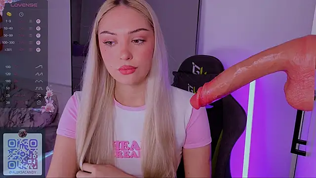 Snapshot of LeksaCandy chatting on 09-12-25, 03:17 LeksaCandy online show from 09-12-25, 03:17