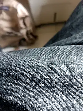 Snapshot of Trade010 chatting on 11-16-25, 06:52 Trade010 online show from 11-16-25, 06:52