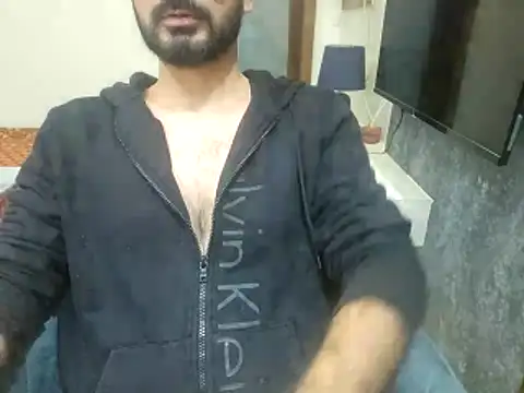 mlove902 online show from 11-12-25, 07:13