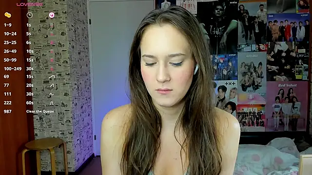 LucyRose3 online show from 09-26-25, 05:50