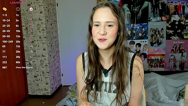 LucyRose3 online show from 09-28-25, 07:47