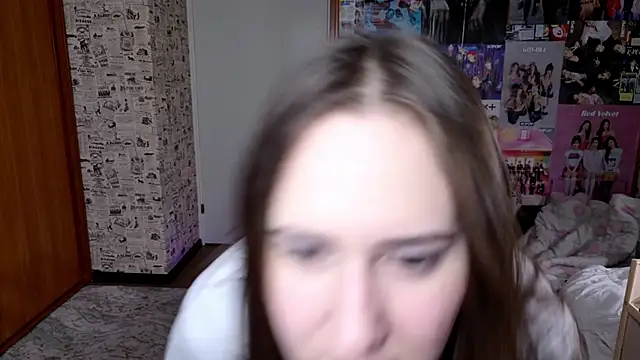 LucyRose3 online show from 11-20-25, 04:51