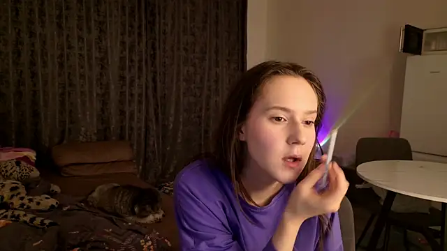 Snapshot of LucyRose3 chatting on 01-18-26, 04:00 LucyRose3 online show from 01-18-26, 04:00