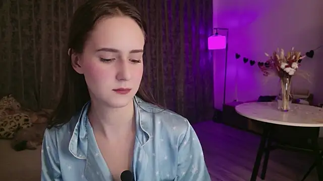 Snapshot of LucyRose3 chatting on 03-02-26, 03:52 LucyRose3 online show from 03-02-26, 03:52