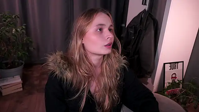 lisa schiele online show from 11-11-25, 07:47