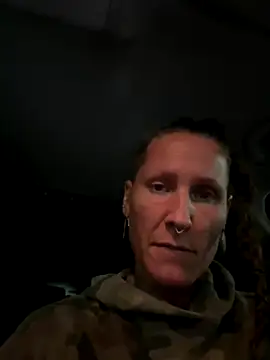 Snapshot of SwingWingWomanSweden chatting on 09-23-25, 06:44 SwingWingWomanSweden online show from 09-23-25, 06:44