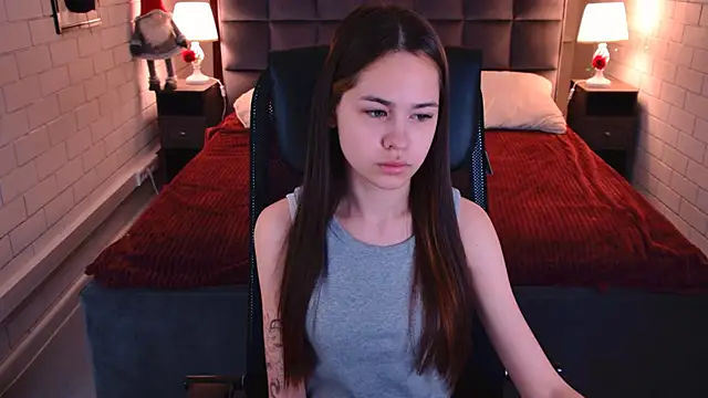 UliaNeer online show from 03-05-26, 05:03