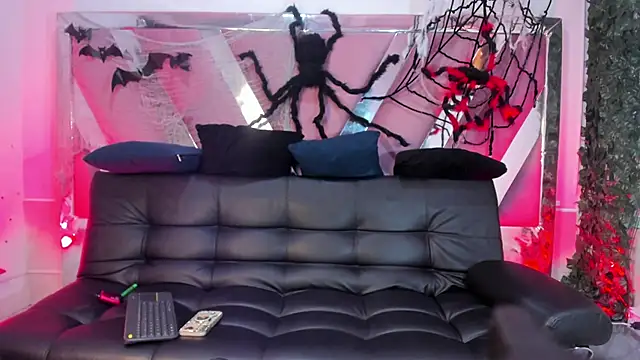 Soro Lovelyboy online show from 10-14-25, 05:41