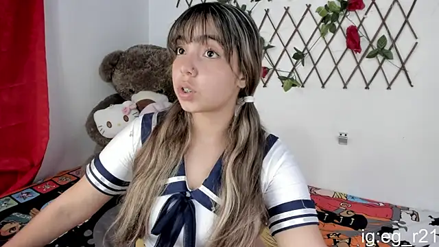 Snapshot of emma_grays2 chatting on 09-18-25, 05:31 emma grays2 online show from 09-18-25, 05:31