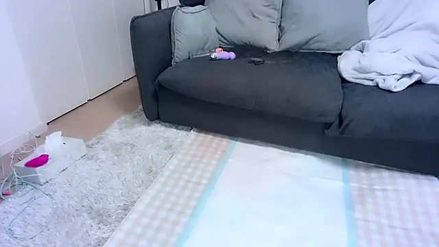 moemilk online show from 10-22-25, 01:39