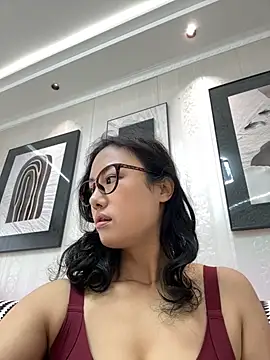 wen521 online show from 10-23-25, 03:17