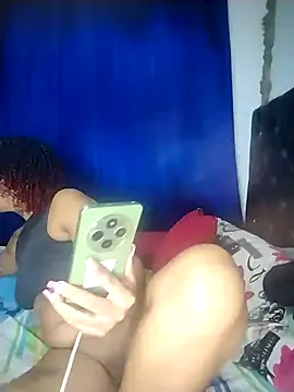 Snapshot of Vale_Nikol21 chatting on 09-15-25, 01:38 Vale Nikol21 online show from 09-15-25, 01:38