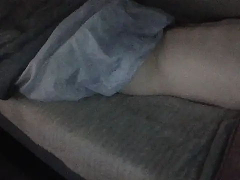 Snapshot of Wojtek150398 chatting on 10-27-25, 09:08 Wojtek150398 online show from 10-27-25, 09:08