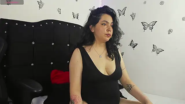 ashley-xoxo7 online show from 11-21-25, 02:10