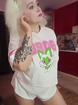 Snapshot of SquirtMilf00 chatting on 10-08-25, 01:58 SquirtMilf00 online show from 10-08-25, 01:58