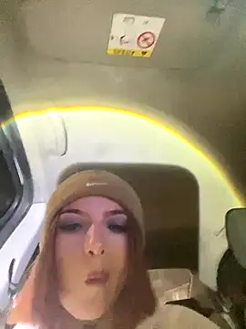 Snapshot of DanteAndVictoria chatting on 10-12-25, 02:21 DanteAndVictoria online show from 10-12-25, 02:21