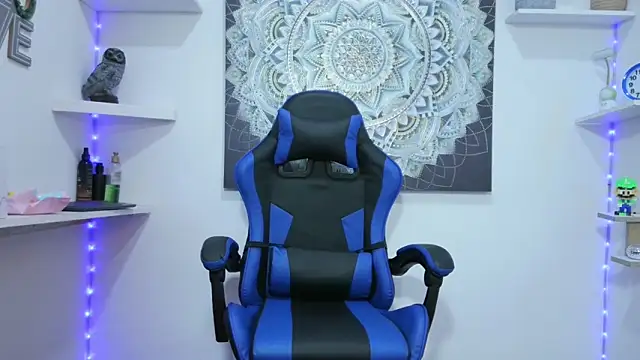 nextboywell1 online show from 04-15-26, 04:19