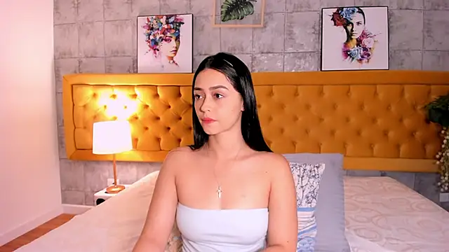Snapshot of EmilyyRamirez chatting on 10-25-25, 02:13 EmilyyRamirez online show from 10-25-25, 02:13