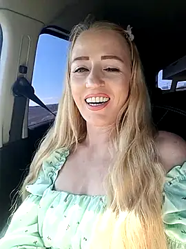 Snapshot of DeeA_Blondy chatting on 09-27-25, 11:26 DeeA Blondy online show from 09-27-25, 11:26